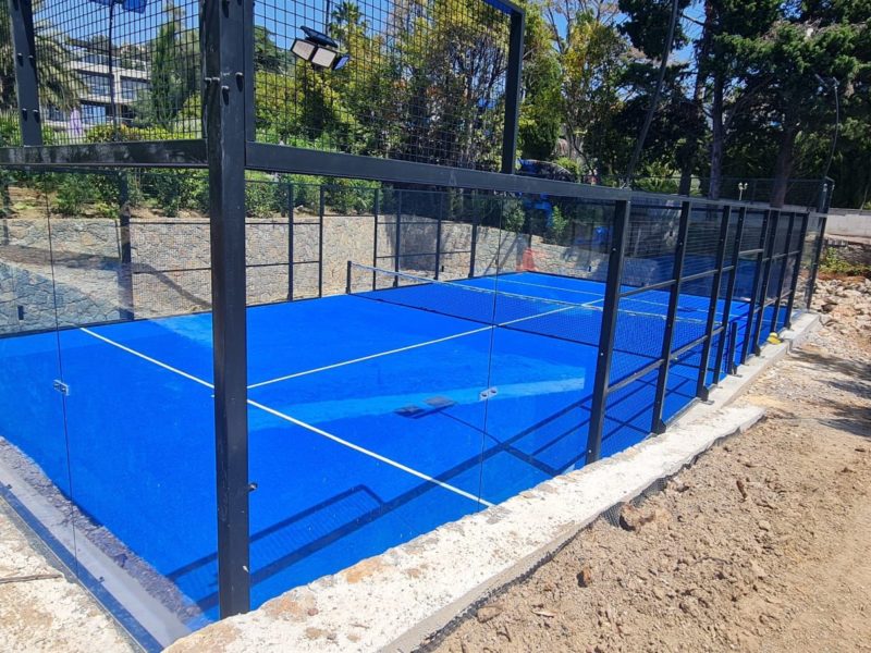 Options de personnalisation disponibles pour un constructeur de court de tennis à Nice dans les Alpes-Maritimes