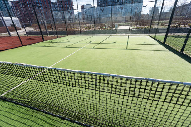 Constructeur d'un terrain de tennis en gazon synthétique à Nice