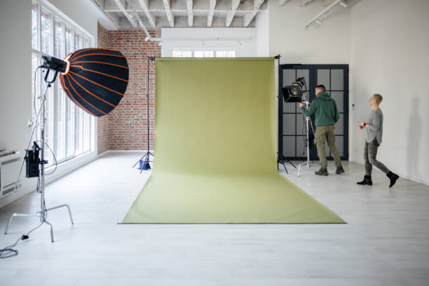 Comment bien préparer une séance dans un studio photo Lyon quand on n’a jamais posé ?