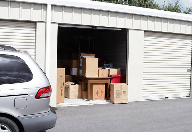 Quelles sont les tailles disponibles pour un garde-meuble à Saint-Savin ?