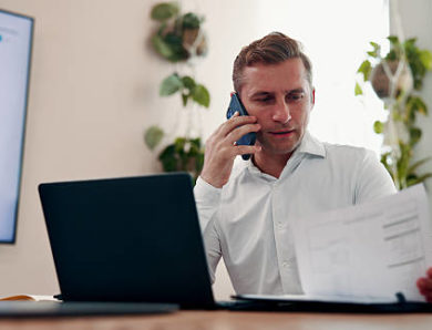 Identité visuelle entreprise Paris : Comment renforcer votre branding puissant en 4 décisions stratégiques ?