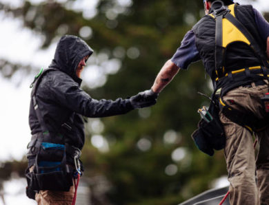 Comment savoir si votre toiture nécessite l’intervention d’un couvreur à Caluire et Cuire ?