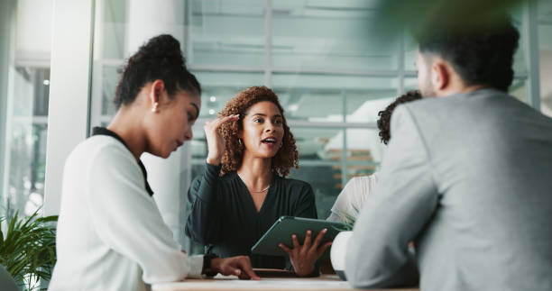 Quelle expertise en 5 domaines puissants est nécessaire pour un engagement réseaux sociaux Lyon efficace ?