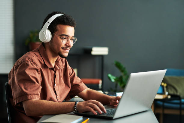 Pourquoi un branding B2B Lyon aide-t-il à éviter 8 erreurs fréquentes en communication B2B ?