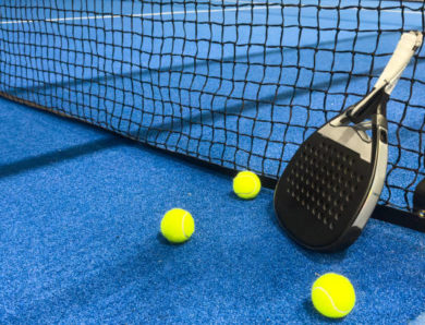 Quelles erreurs faut-il éviter pour respecter les normes construction court de tennis dès la phase de conception ?