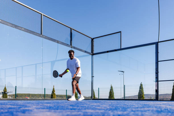 Quelles erreurs peuvent faire grimper inutilement le prix construction terrain de pickleball ?