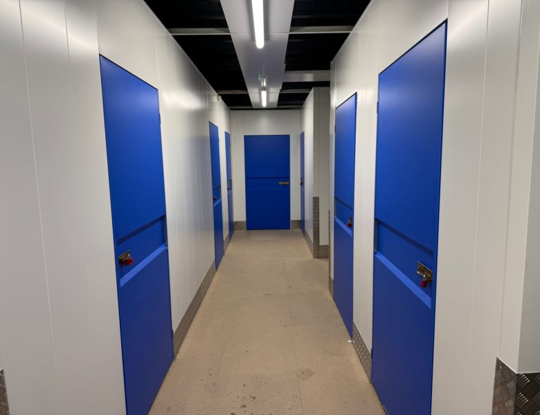 Comment choisir un box de stockage Saint-Quentin-Fallavier adapté à un déménagement de maison complète ?